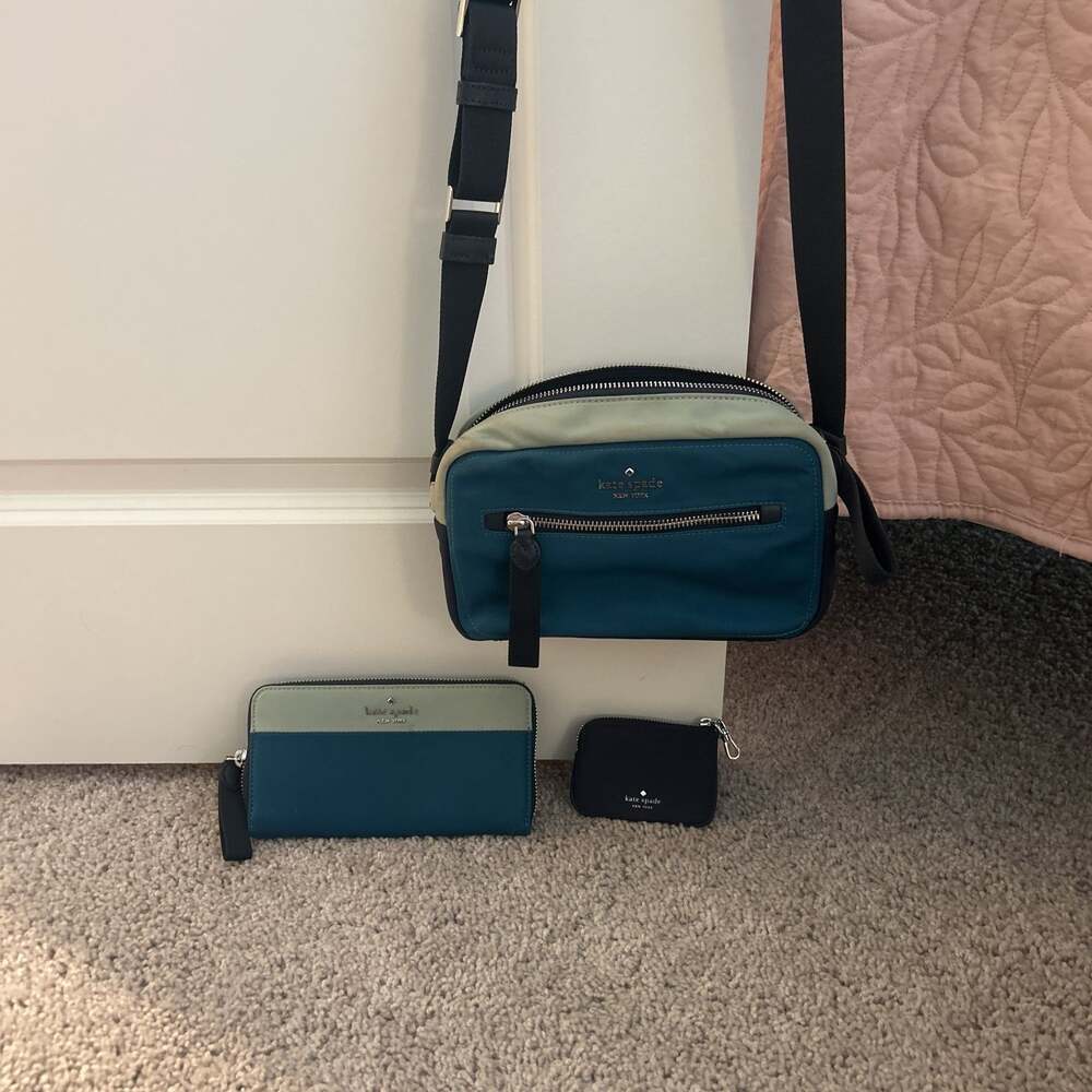 Kate Spade Chelsea Tricolor Colorblock Blue Multi Nylon with wallet & coin